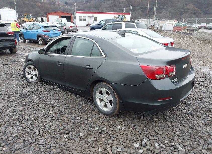 Photo 3 of 2015 Chevrolet Malibu LS (VIN 1G11B5SLXFF132037)