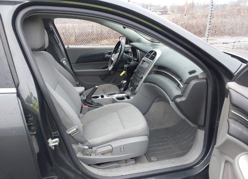 Photo 5 of 2015 Chevrolet Malibu LS (VIN 1G11B5SLXFF132037)