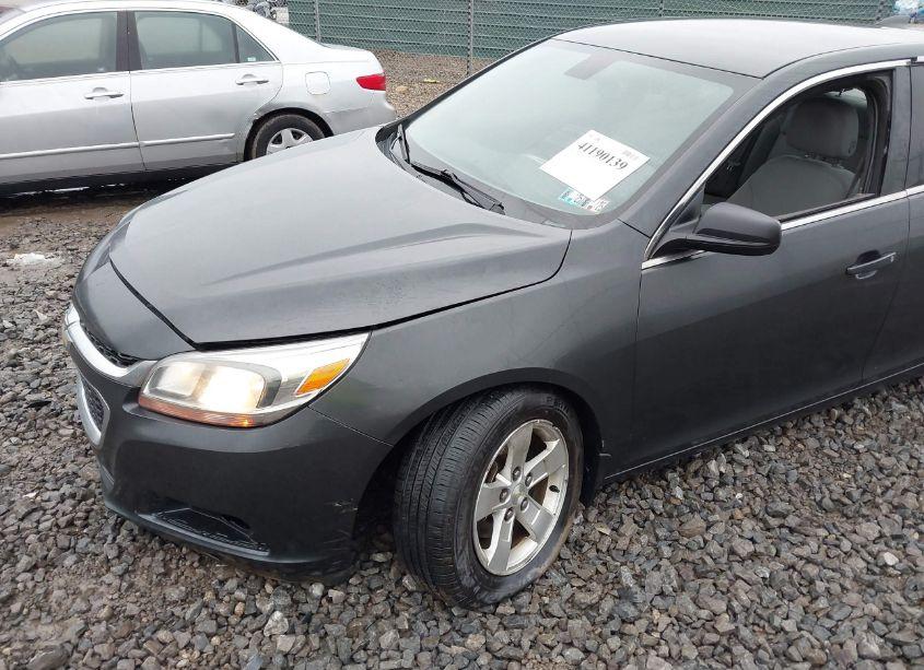 Photo 6 of 2015 Chevrolet Malibu LS (VIN 1G11B5SLXFF132037)