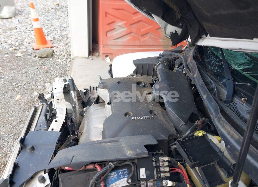 Photo 10 of 2015 Chevrolet Malibu LS (VIN 1G11B5SLXFF132488)