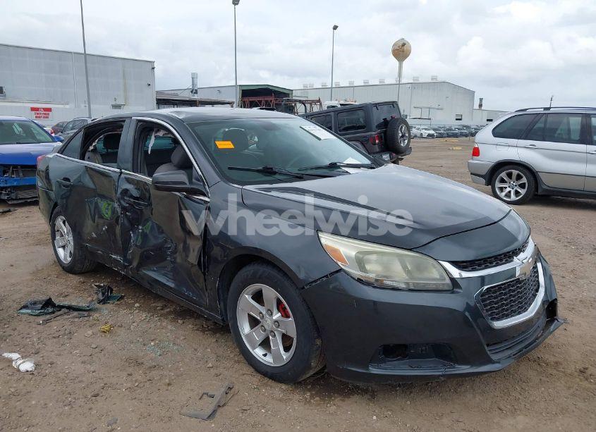 2015 Chevrolet Malibu LS (VIN 1G11B5SLXFF168780) main photo