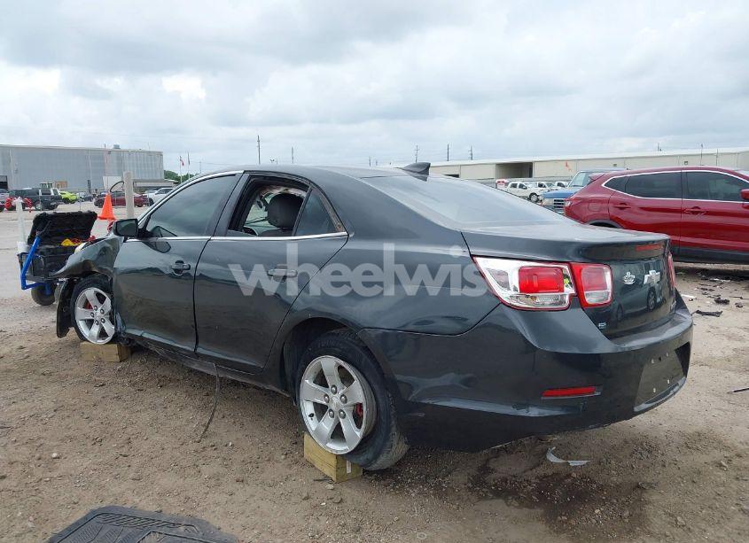 Photo 3 of 2015 Chevrolet Malibu LS (VIN 1G11B5SLXFF168780)