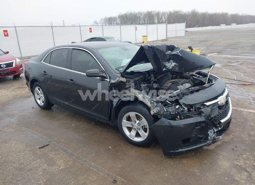 2015 Chevrolet Malibu LS (VIN 1G11B5SLXFF182436) main photo