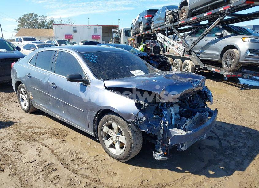 2015 Chevrolet Malibu LS (VIN 1G11B5SLXFF184851) main photo