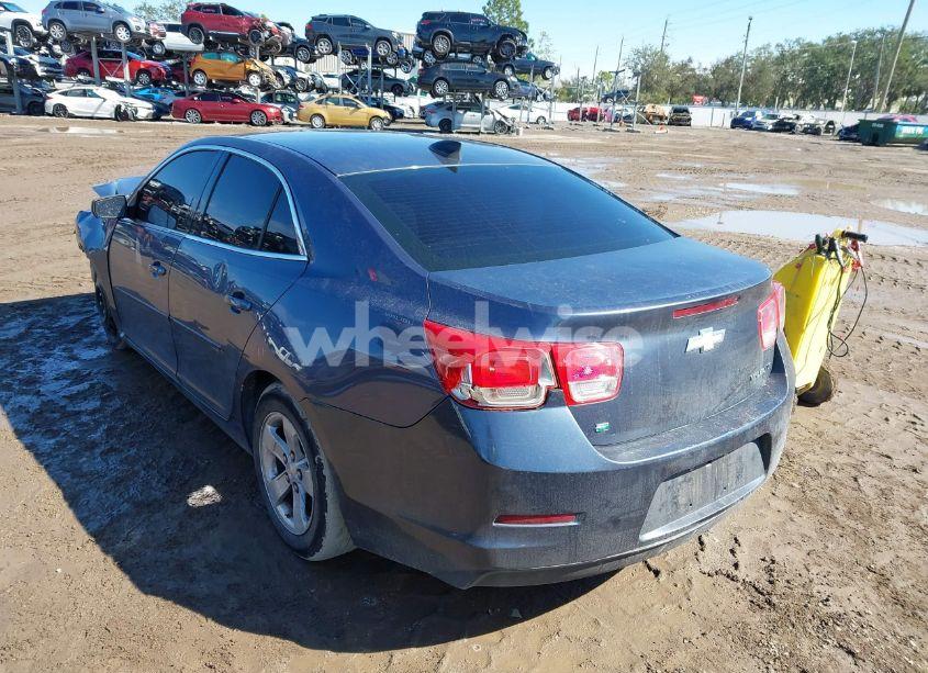 Photo 3 of 2015 Chevrolet Malibu LS (VIN 1G11B5SLXFF184851)