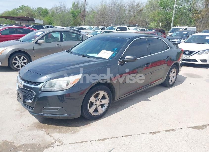 Photo 2 of 2015 Chevrolet Malibu LS (VIN 1G11B5SLXFF196109)