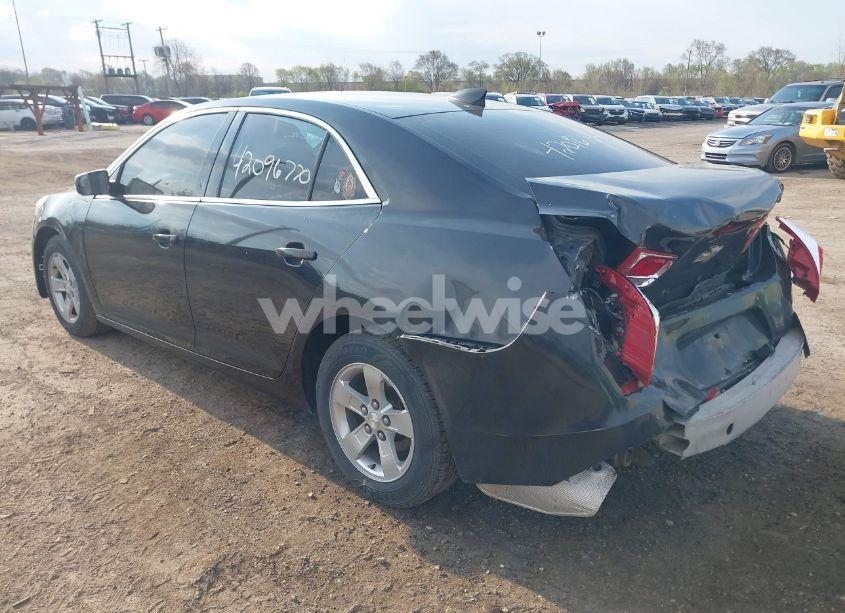 Photo 3 of 2015 Chevrolet Malibu LS (VIN 1G11B5SLXFF252226)