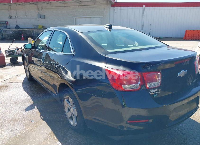 Photo 3 of 2015 Chevrolet Malibu LS (VIN 1G11B5SLXFF253635)