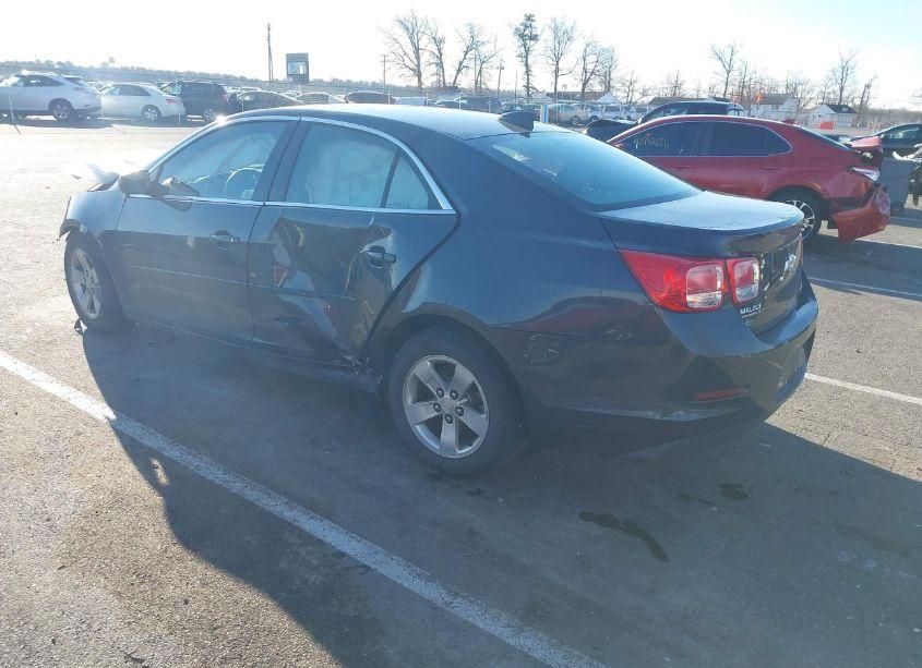 Photo 3 of 2015 Chevrolet Malibu LS (VIN 1G11B5SLXFF257815)
