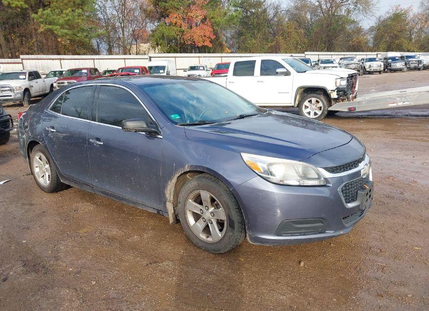 2015 Chevrolet Malibu LS (VIN 1G11B5SLXFF271049) main photo