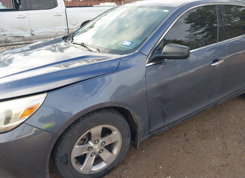 Photo 6 of 2015 Chevrolet Malibu LS (VIN 1G11B5SLXFF271049)