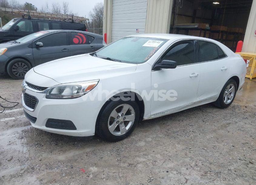Photo 2 of 2015 Chevrolet Malibu LS (VIN 1G11B5SLXFF353198)