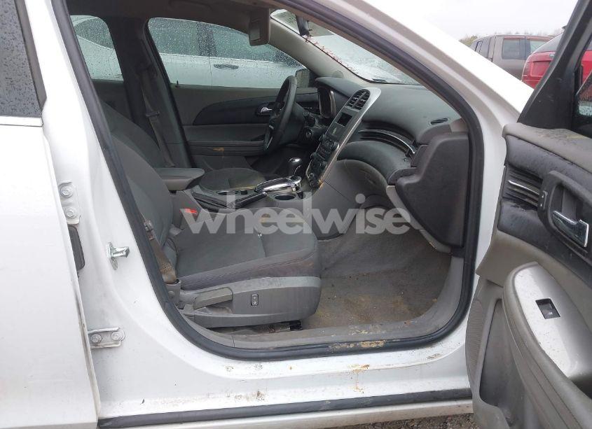 Photo 5 of 2015 Chevrolet Malibu LS (VIN 1G11B5SLXFF353198)