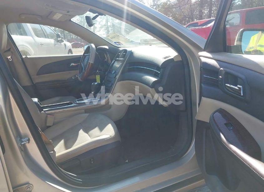 Photo 5 of 2013 Chevrolet Malibu 1LT (VIN 1G11C5SA0DF161300)