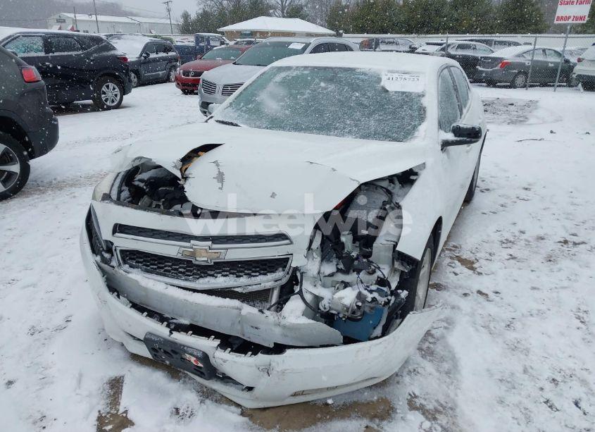Photo 2 of 2013 Chevrolet Malibu 1LT (VIN 1G11C5SA0DF310272)