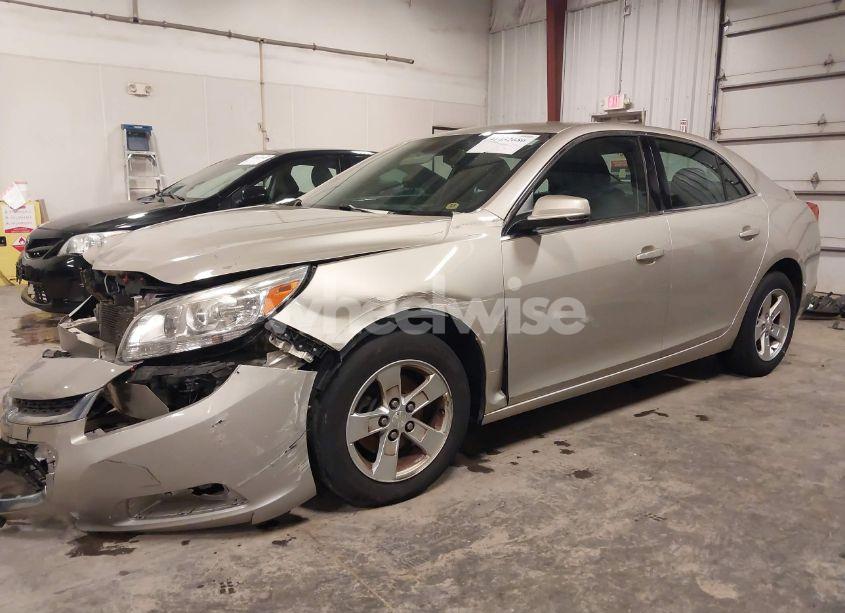 Photo 2 of 2016 Chevrolet Malibu LIMITED LT (VIN 1G11C5SA0GF142394)