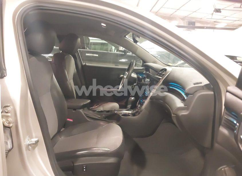 Photo 5 of 2016 Chevrolet Malibu LIMITED LT (VIN 1G11C5SA0GF142394)