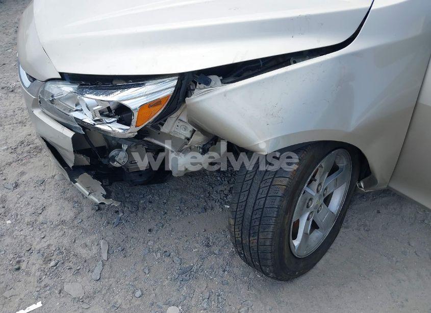 Photo 6 of 2016 Chevrolet Malibu LIMITED LT (VIN 1G11C5SA0GF150494)