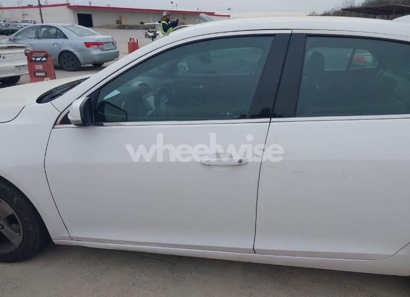 Photo 14 of 2016 Chevrolet Malibu LIMITED LT (VIN 1G11C5SA0GU161748)