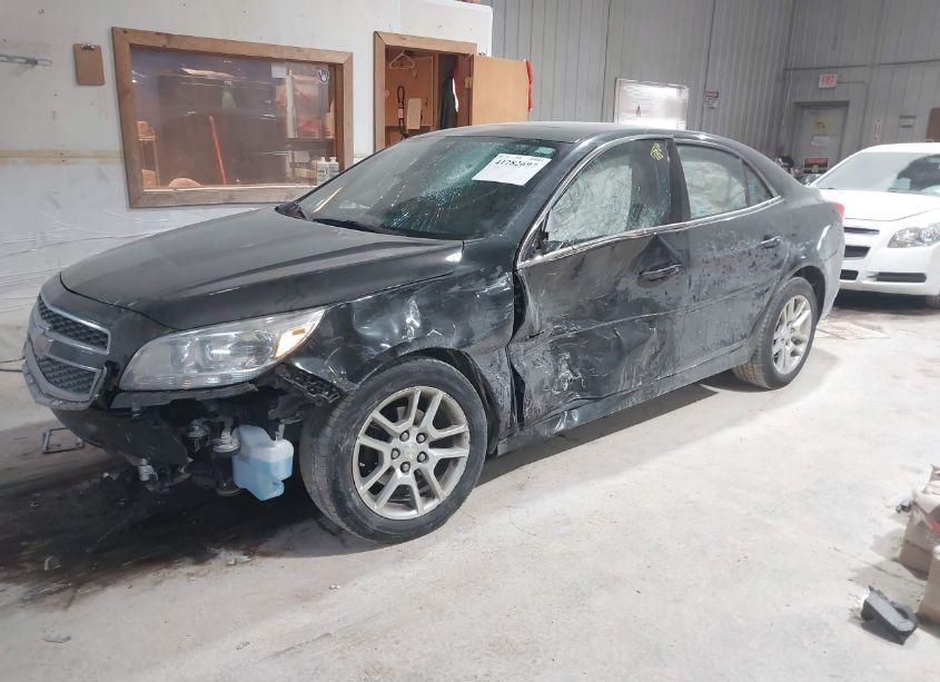 Photo 2 of 2013 Chevrolet Malibu 1LT (VIN 1G11C5SA1DF242290)