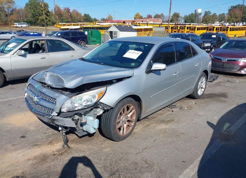 Photo 2 of 2013 Chevrolet Malibu 1LT (VIN 1G11C5SA1DF245240)