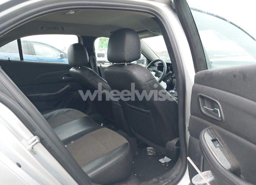 Photo 8 of 2016 Chevrolet Malibu LIMITED LT (VIN 1G11C5SA1GF121635)