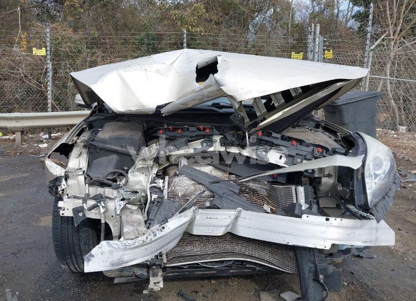 Photo 12 of 2016 Chevrolet Malibu LIMITED LT (VIN 1G11C5SA1GF125815)