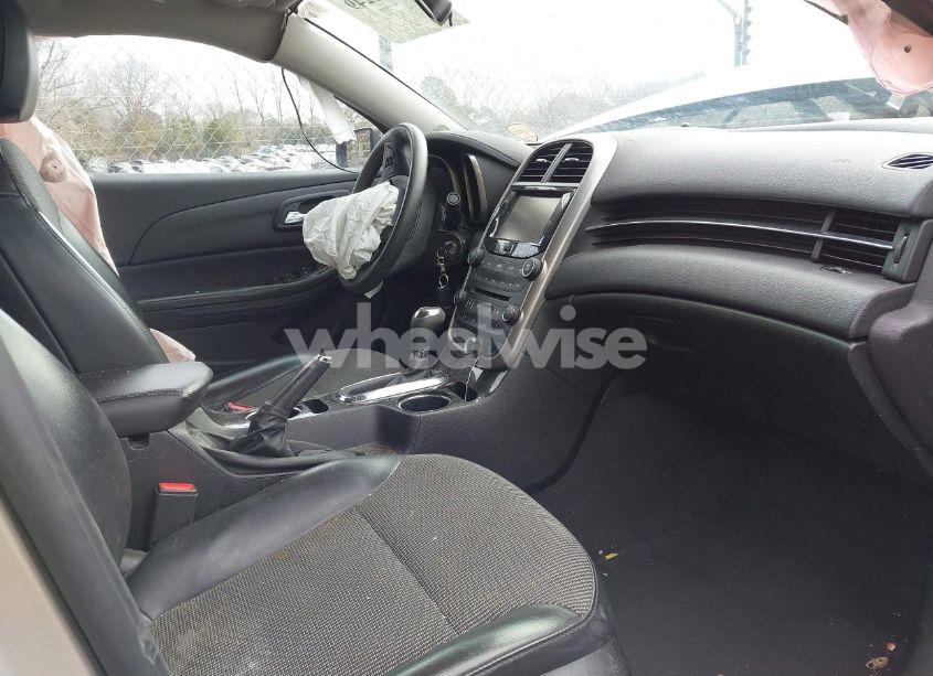 Photo 5 of 2016 Chevrolet Malibu LIMITED LT (VIN 1G11C5SA1GF125815)