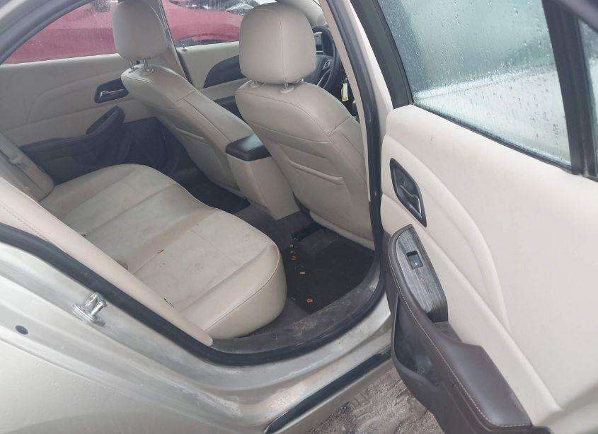 Photo 8 of 2016 Chevrolet Malibu LIMITED LT (VIN 1G11C5SA1GF147376)