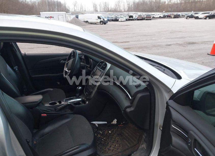 Photo 5 of 2016 Chevrolet Malibu LIMITED LT (VIN 1G11C5SA1GU146689)