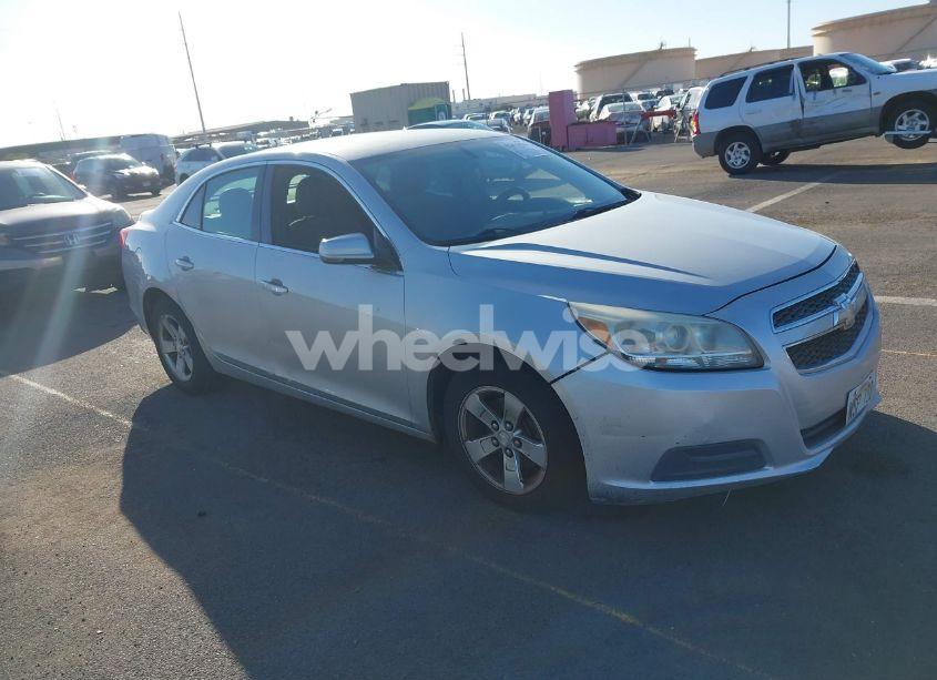 2013 Chevrolet Malibu 1LT (VIN 1G11C5SA2DF152338) main photo