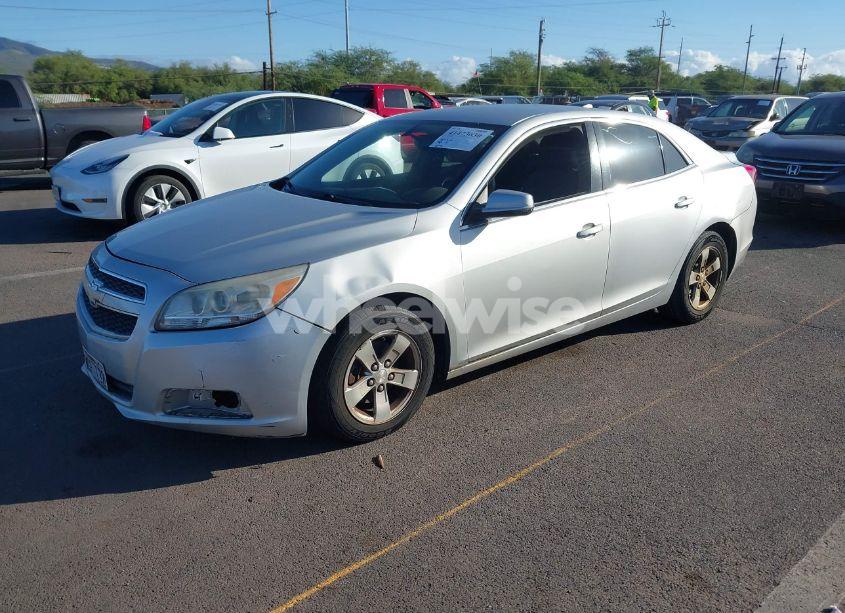 Photo 2 of 2013 Chevrolet Malibu 1LT (VIN 1G11C5SA2DF152338)