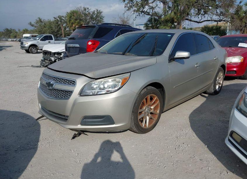 Photo 2 of 2013 Chevrolet Malibu 1LT (VIN 1G11C5SA2DF178700)