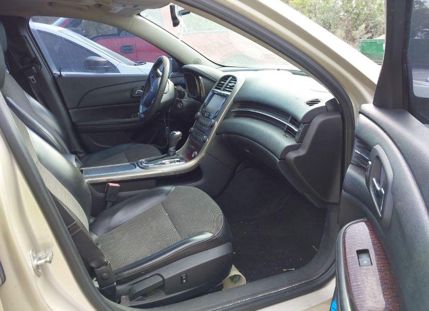 Photo 5 of 2013 Chevrolet Malibu 1LT (VIN 1G11C5SA2DF178700)