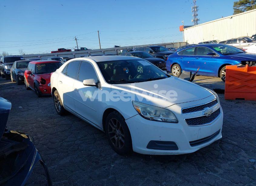 2013 Chevrolet Malibu 1LT (VIN 1G11C5SA2DF227135) main photo