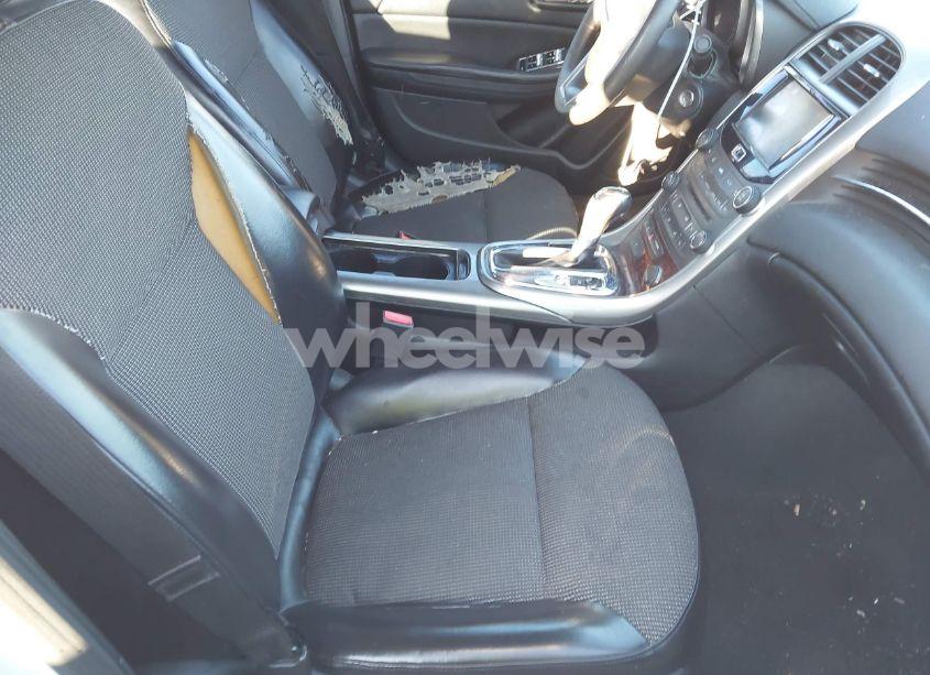 Photo 5 of 2013 Chevrolet Malibu 1LT (VIN 1G11C5SA2DF227135)
