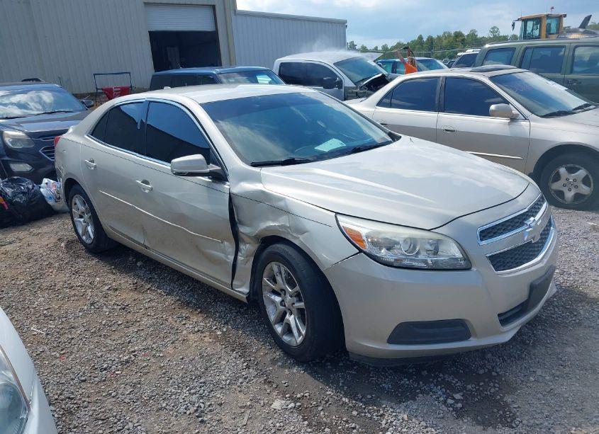 2013 Chevrolet Malibu 1LT (VIN 1G11C5SA2DF259826) main photo