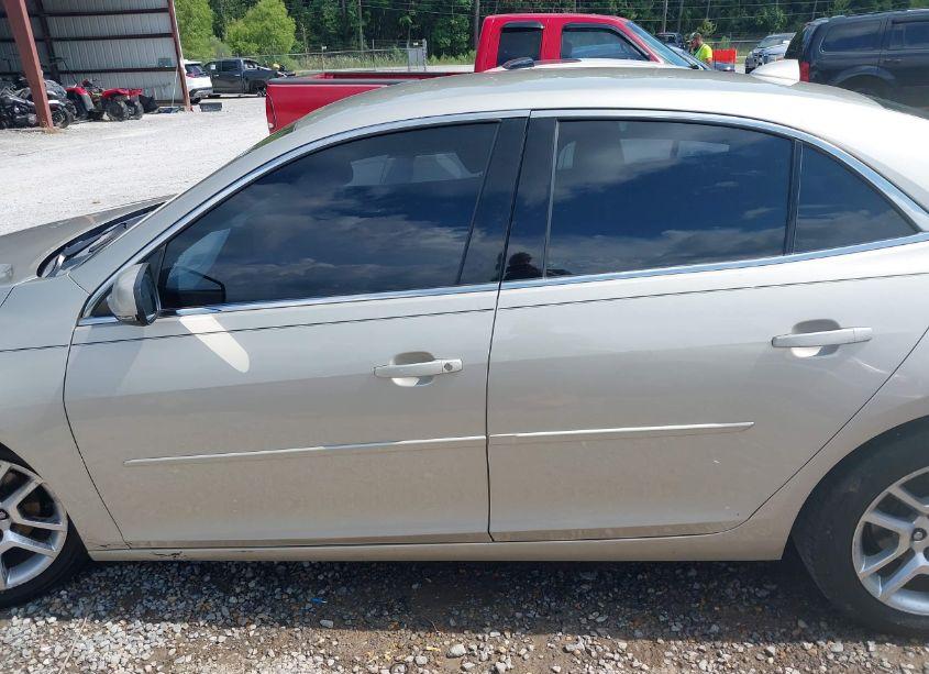 Photo 14 of 2013 Chevrolet Malibu 1LT (VIN 1G11C5SA2DF259826)