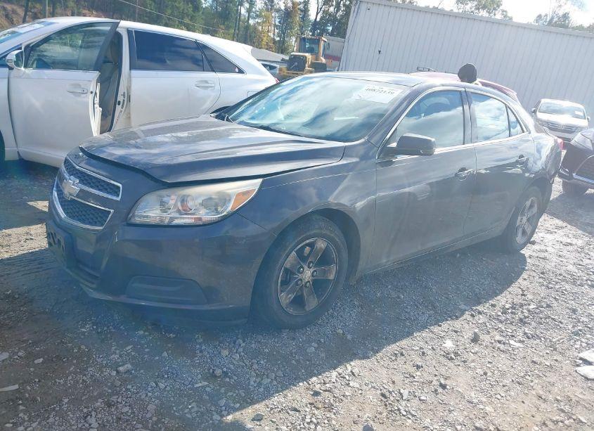 Photo 2 of 2013 Chevrolet Malibu 1LT (VIN 1G11C5SA2DF275783)