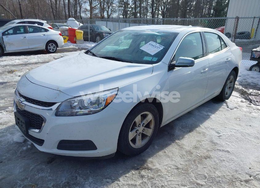 Photo 2 of 2016 Chevrolet Malibu LIMITED LT (VIN 1G11C5SA2GF116900)