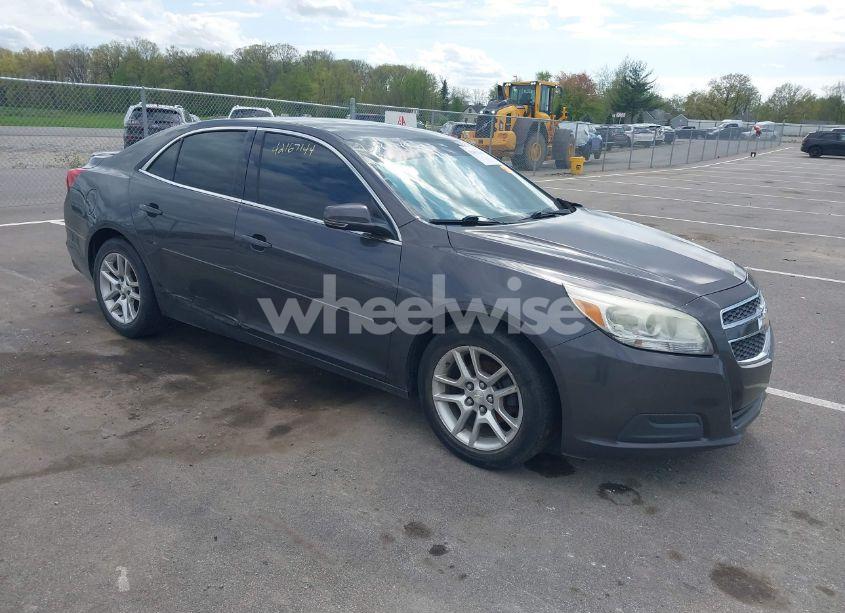 2013 Chevrolet Malibu 1LT (VIN 1G11C5SA3DF141378) main photo