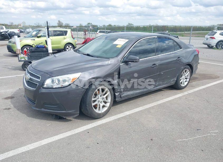 Photo 2 of 2013 Chevrolet Malibu 1LT (VIN 1G11C5SA3DF141378)