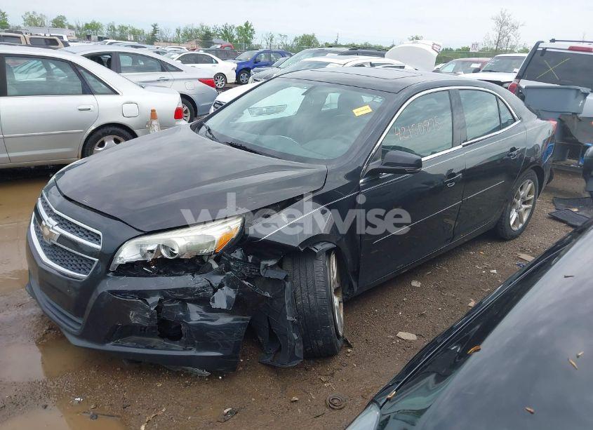 Photo 2 of 2013 Chevrolet Malibu 1LT (VIN 1G11C5SA3DF171318)