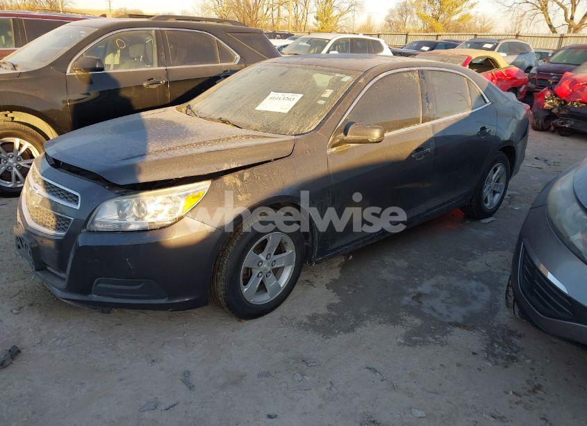Photo 2 of 2013 Chevrolet Malibu 1LT (VIN 1G11C5SA3DF198034)