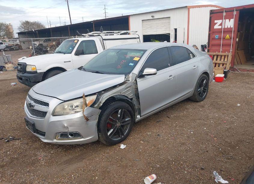 Photo 2 of 2013 Chevrolet Malibu 1LT (VIN 1G11C5SA3DF252187)