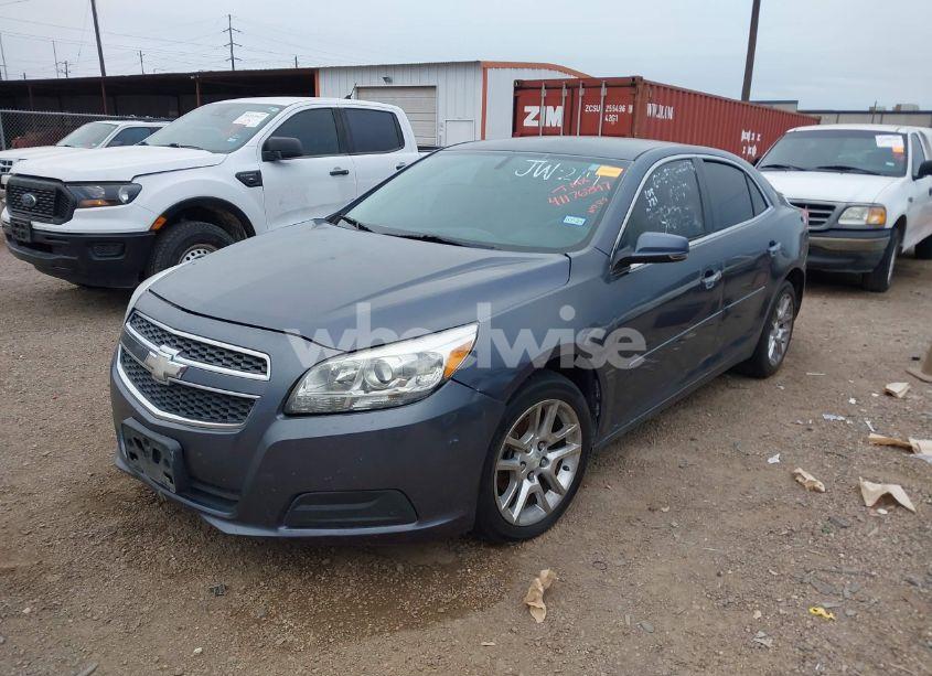 Photo 2 of 2013 Chevrolet Malibu 1LT (VIN 1G11C5SA3DF261097)