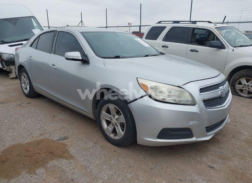 2013 Chevrolet Malibu 1LT (VIN 1G11C5SA3DF271516) main photo