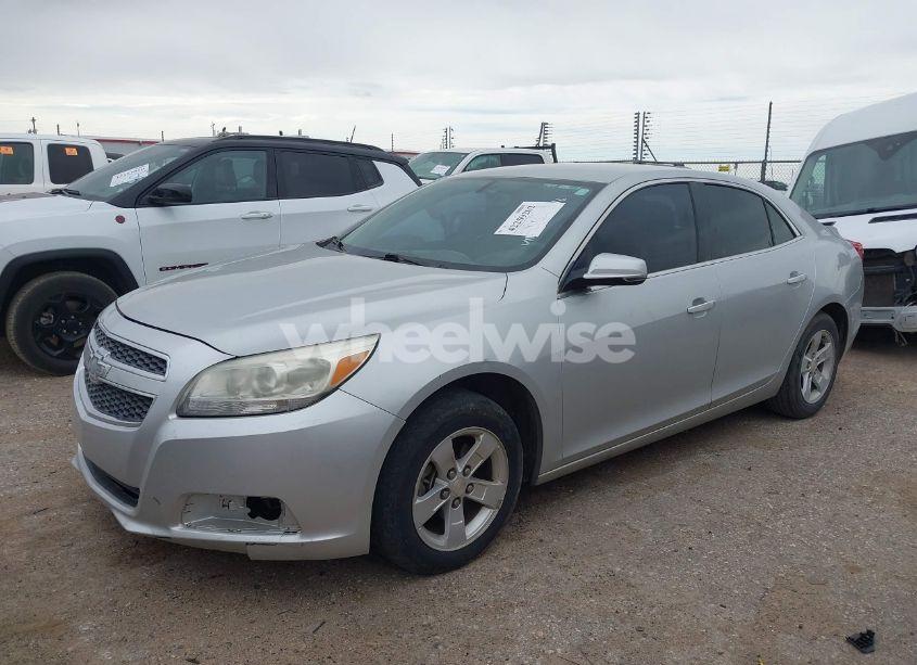Photo 2 of 2013 Chevrolet Malibu 1LT (VIN 1G11C5SA3DF271516)