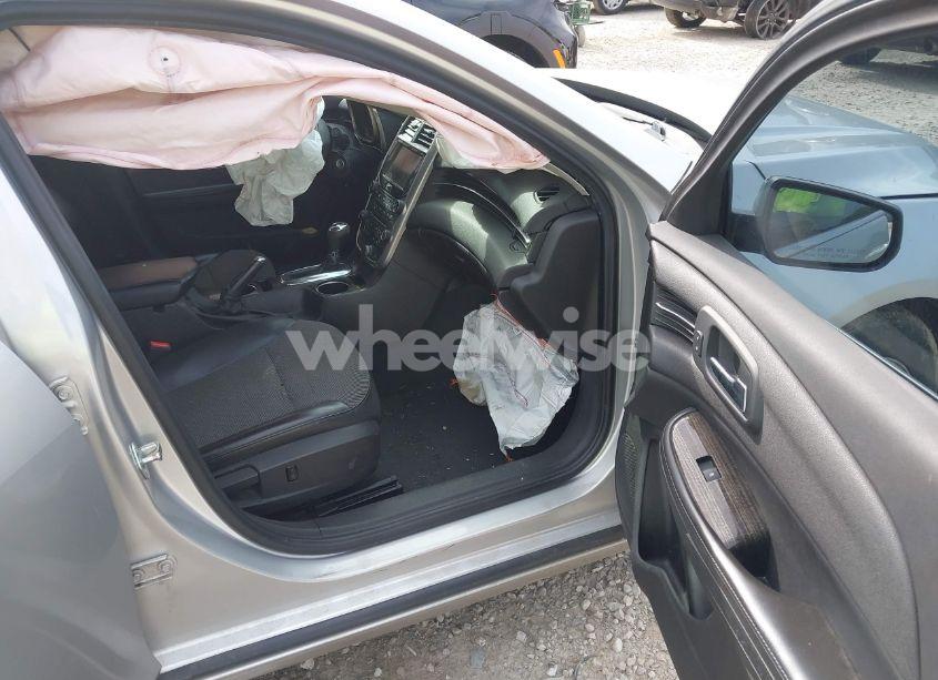 Photo 5 of 2016 Chevrolet Malibu LIMITED LT (VIN 1G11C5SA3GF127582)