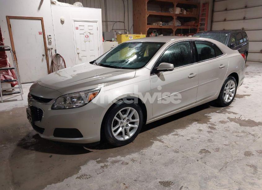 Photo 2 of 2016 Chevrolet Malibu LIMITED LT (VIN 1G11C5SA3GF135228)